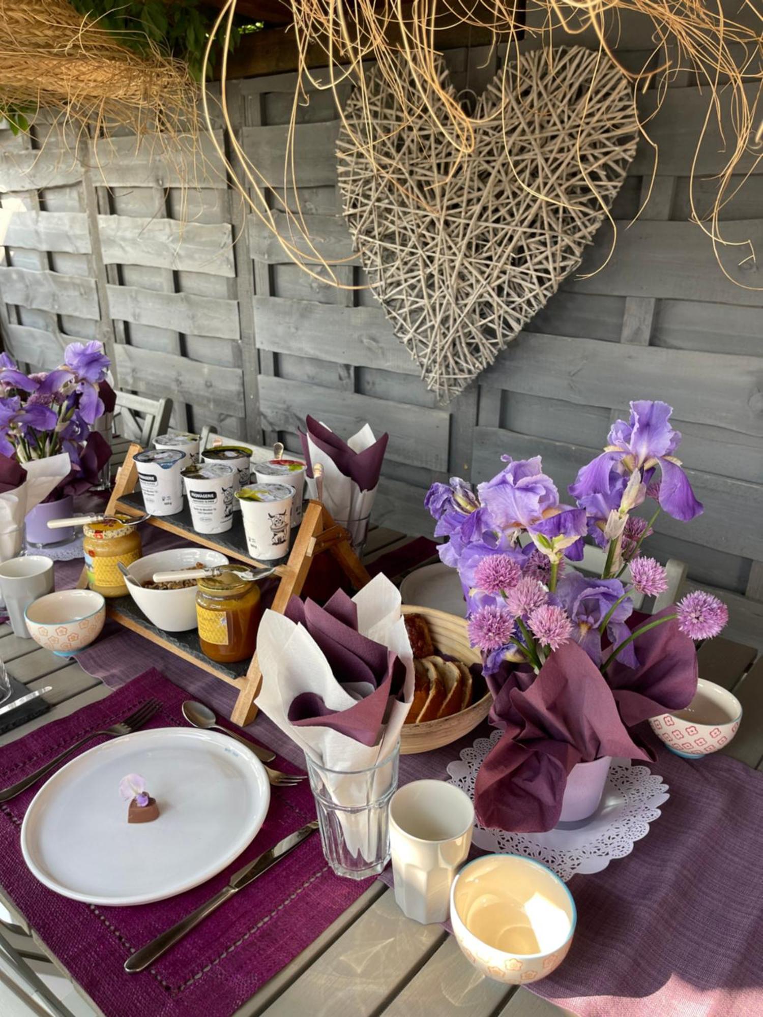 Dans Les Arbres / Swin-golf De Couette-café