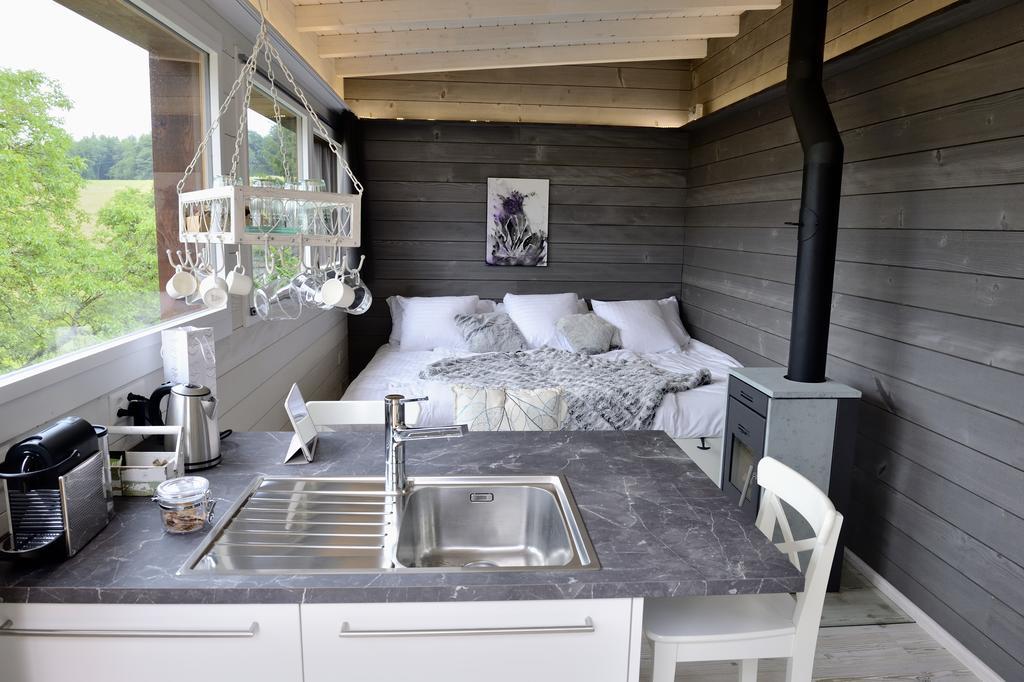 Dans Les Arbres / Swin-golf De Couette-café Cremin